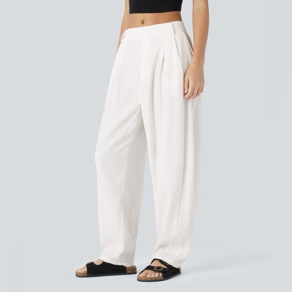 HALARA Pants - Halara mid rise Elegant White Women's Pants with pockets size Large